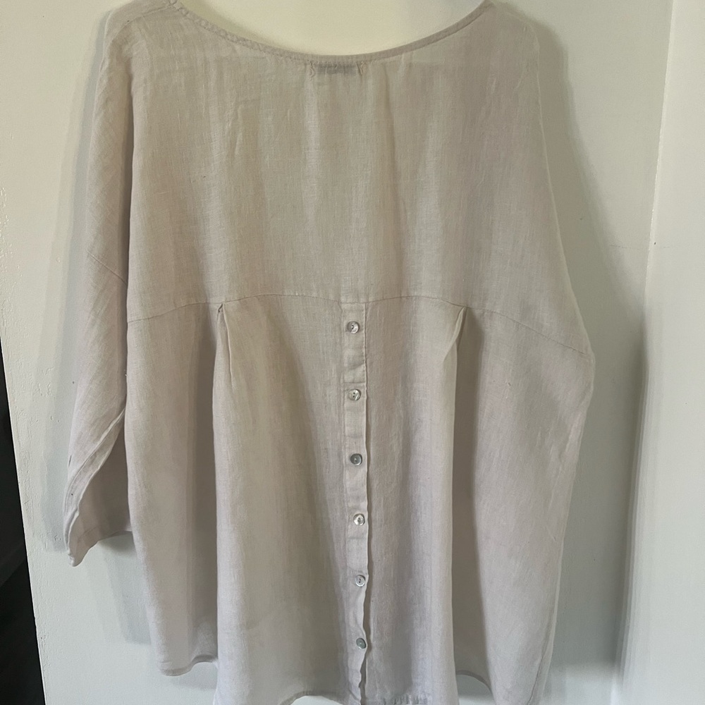 Elegant Cream 100% linen blouse
